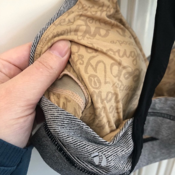 Lululemon Athletica women’s sports bra 🍋 - Picture 10 of 11